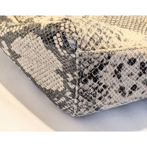 Michael Kors Python Embossed Leather Large Tote Snakeskin Neutrals GUC - Picture 7 of 12